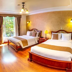 Casa Aliso Boutique Hotel